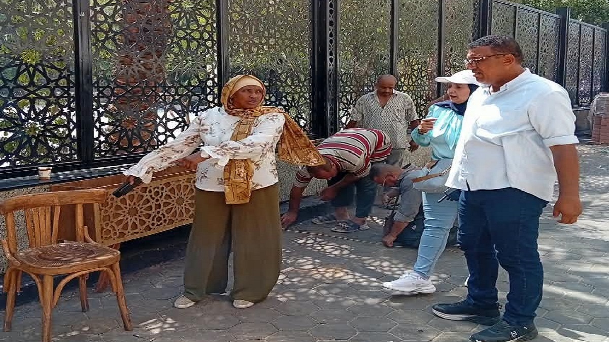 متابعة أعمال الرصف بالمشهد الحسيني بمنطقة الجمالية 