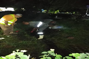 التحرك لإصلاح ماسورة مياه