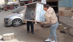 حملة لرفع الاشغالات ببعض المناطق بالحي 