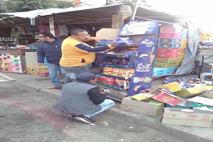 رفع الإشغالات من شوارع الحي