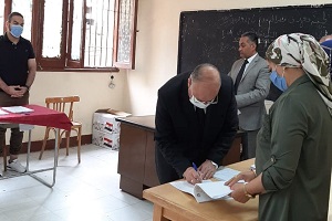 Cairo Governor casts ballot in parliamentary elections 