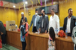 رئاسة الحي تحتفل بيوم اليتيم