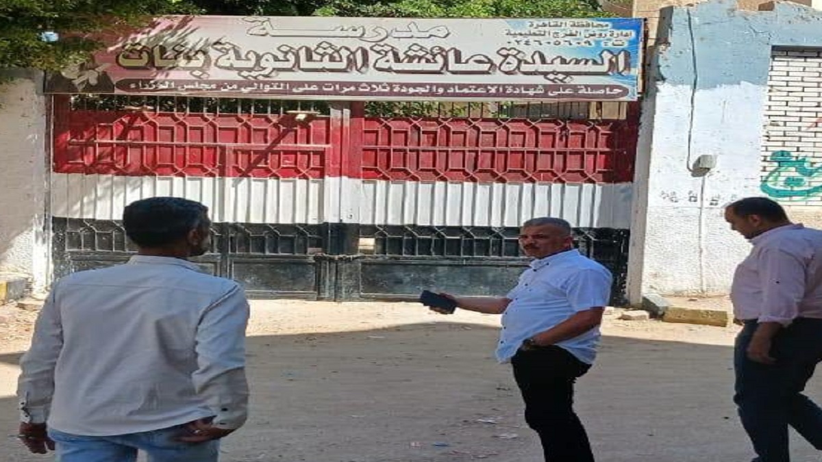 رفع المخلفات بمحيط لجان امتحانات الثانوية العامة