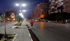 حملة ليلية لنظافة الشوارع بنطاق الحى 