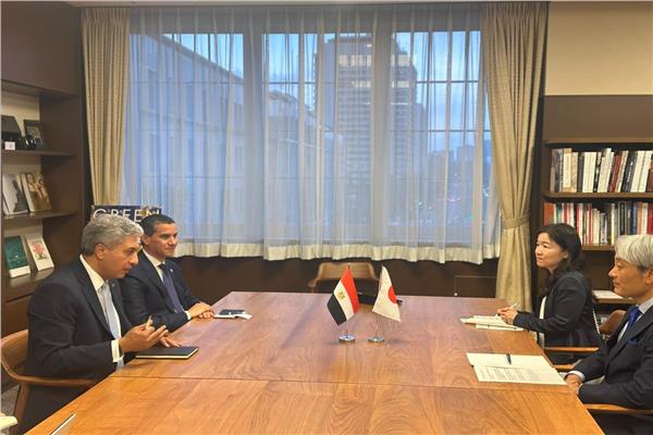 وزير السياحة والآثار ومفوض الشئون الثقافية بالحكومة اليابانية يبحثان تعزيز التعاون السياحي