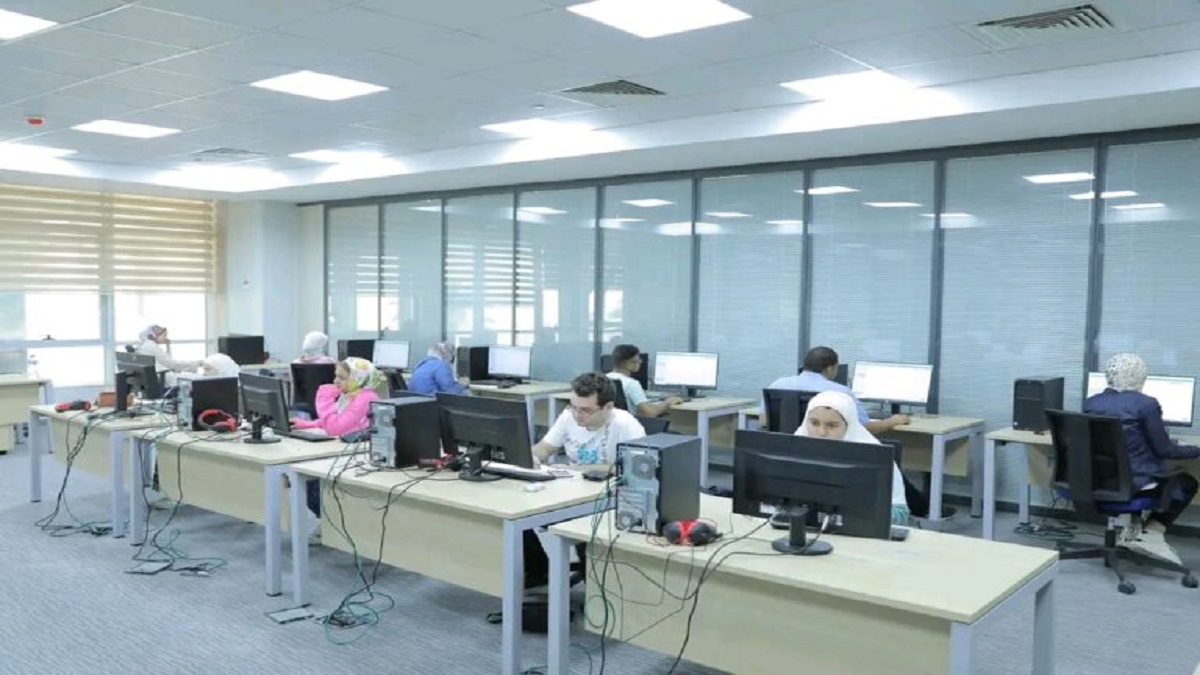 "التعليم العالي" تنشر أماكن مراكز الحاسب الآلي بالجامعات الحكومية