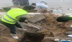 إنشاء بالوعات الأمطار بشارع جسر السويس امام بنزينة وطنية