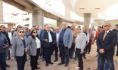 محافظ القاهرة يتابع رفع الإشغالات ودراسة تنظيم المواقف العشوائية بالمرج