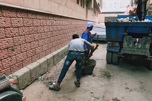 متابعة أعمال نظافة بالدرب الأحمر