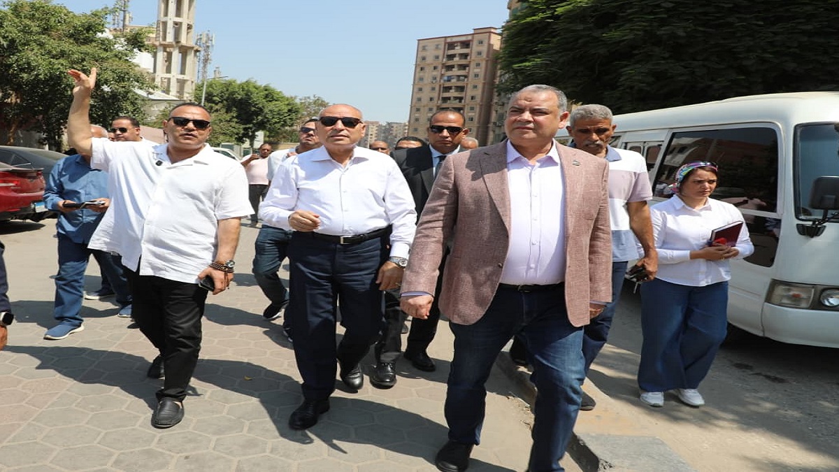 Cairo Governor tours Southern District to monitor services provided to citizens