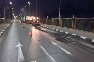   اعمال تطوير ورفع كفاءة الأضاءة بطريق المطار