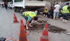 حمله لتطهير خطوط الصرف الصحي بالحي