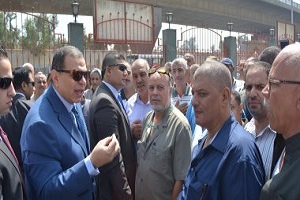وزير القوى العاملة يودع الفوج الثاني من عمالة موسم الحج.jpg