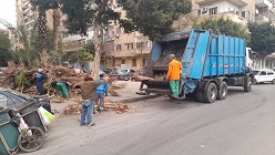 متابعة اعمال النظافة ورفع المخلفات بالحي