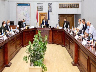 وزير السياحة والآثار يترأس اجتماع مجلس إدارة المجلس الأعلى للآثار