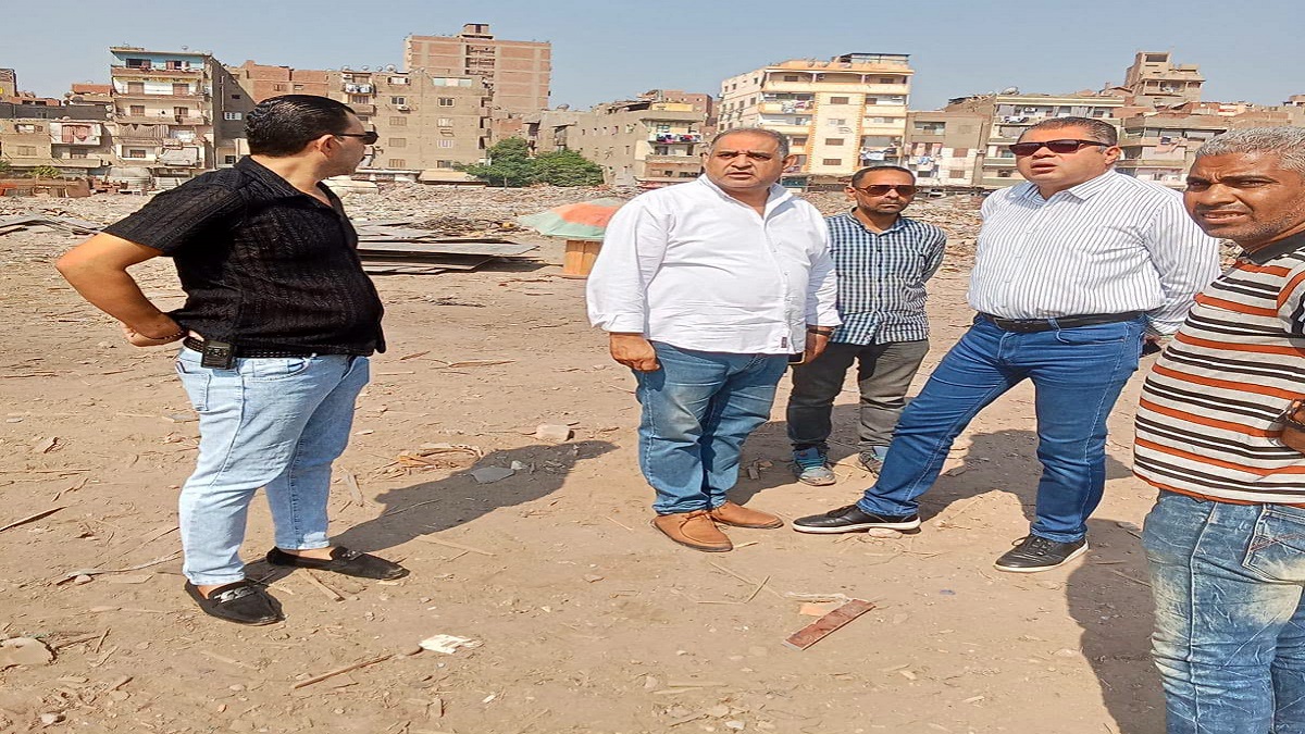 نائب محافظ القاهرة يتابع حملة مكبرة لإزالة الإشغالات والتعديات بحي الشرابية