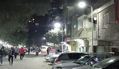 تركيب كشافات إنارة بشارع عبد الهادي خطاب