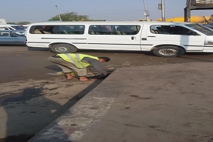 نظافة طريق الأوتوستراد