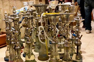 حملة مكبرة  على المقاهى بالحي