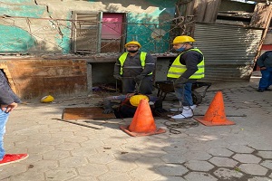 تطهير مطابق الصرف الصحي بالدرب الأحمر