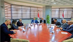 وزير التعليم يبحث آليات إدراج «الثقافة المالية» بالمناهج الدراسية