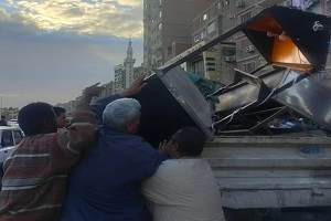 حملة لرفع الاشغالات من مقهى بشارع ابراهيم عبد الرازق