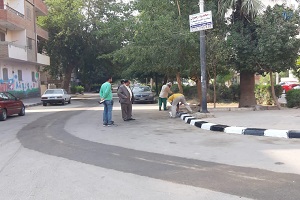 استمرار أعمال التطوير ورفع كفاءة الطرق بالحي