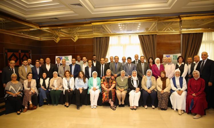 "عوض ": التحول للطاقة المستدامة يتطلب شراكة حقيقية بين الحكومة والقطاع الخاص