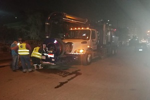 أعمال تطهير وصيانة لخطوط الصرف الصحي بمنطقة عزبة النخل بالمرج