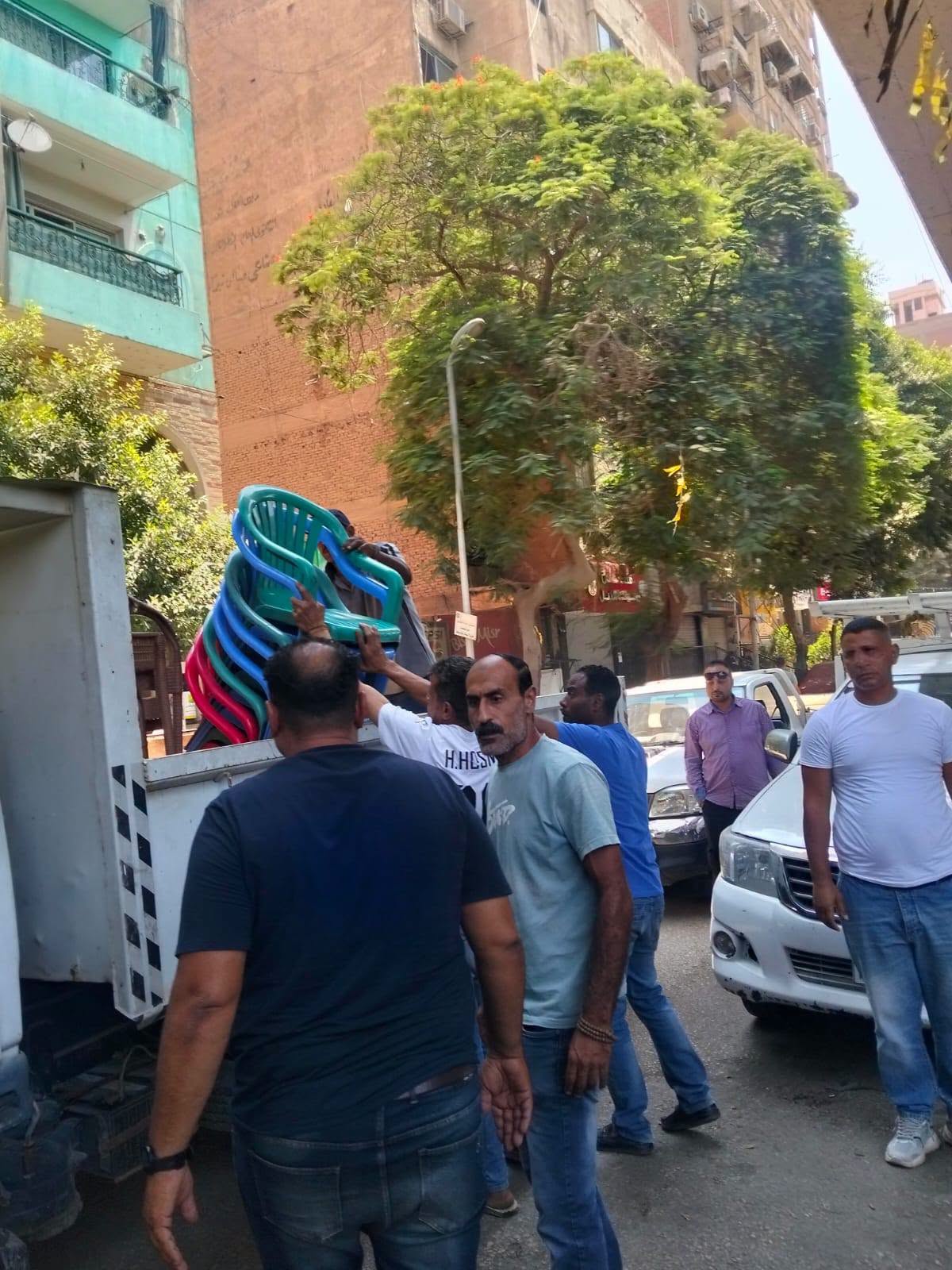 حملة مكبرة لرفع كفاءة منظومة النظافة والإشغالات بمنطقة الزهراء 