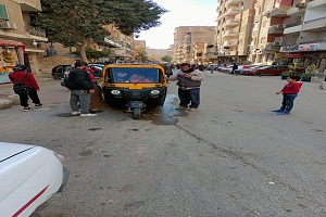 حملات لرفع التكاتك المخالفه بشوارع الحي