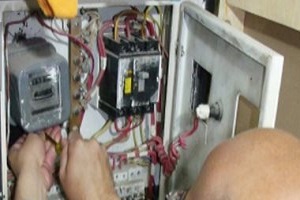 شرطة الكهرباء تضبط قضايا سرقة تيار بـ 220 مليون جنيه خلال شهر