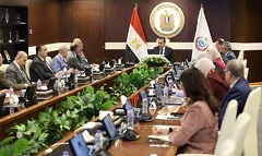 تسريع مشروعات تطوير المستشفيات والمنشآت الطبية