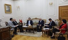Cairo Governor receives delegation from Shenyang, China