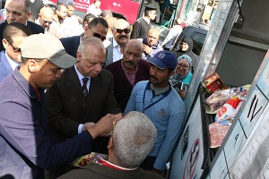 محافظ القاهرة يتفقد المقرات الانتخابية3.jpg