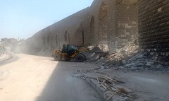 تطهير محيط سور مجرى العيون بحي السيدة زينب