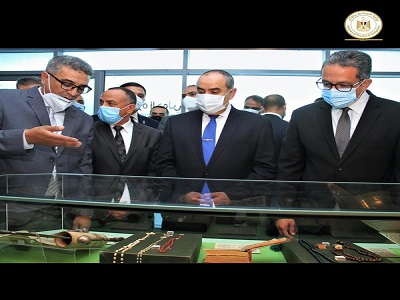 إحتفالاً باليوم العالمي للمتاحف وزيرا السياحة والآثار والطيران المدني يفتتحان متحفي الآثار المصرية بمطار القاهرة الدولي