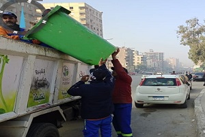 حملة لرفع الاشغالات ببعض الشوارع بالحي