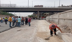 متابعة أعمال الرصف والتطوير الجارية بنطاق الحي