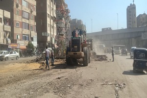 إستكمال العمل على رفع الجزيرة الوسطى لشارع عمر المختار