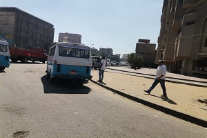 حملة على مواقف السرفيس بنطاق الحي 
