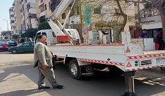 رفع كفاءة الإنارة ببعض المناطق بالحي