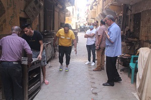 متابعة الأعمال اليومية بالحي 