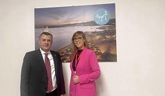 Tourism_minister_Russian_tour.jpg