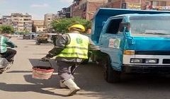 تطهير خط الصرف الصحى بنطاق الحي 