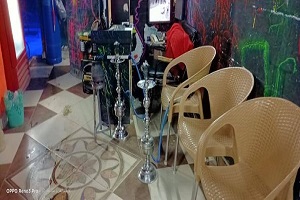 حملة على المقاهي بالحي