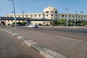 حملة نظافة مكبرة بالحي