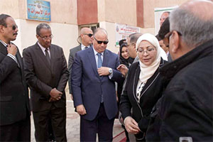 وزيرة الصحة ومحافظ القاهرة يطلقان الحملة القومية ضد شلل الأطفال من الأسمرات
