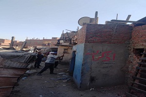 تسكين أسر المنازل المتصدعه بعزبة أبو قرن