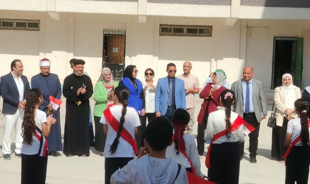 بدء فعاليات حملة التطعيم ضد الحصبة الألمانية بمدرسة هدى شعراوي 